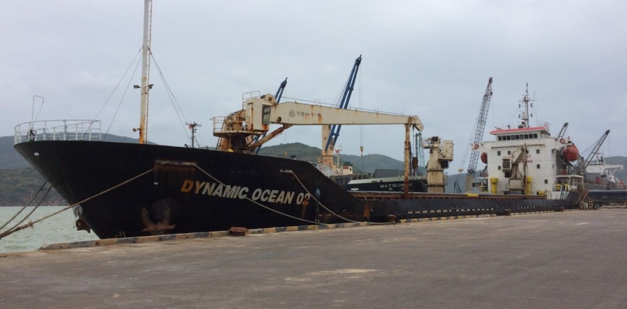 Tàu Dynamic Ocean chờ 5000 tấn Urea Indo do Apromaco nhập khẩu cập cảng Quy Nhơn