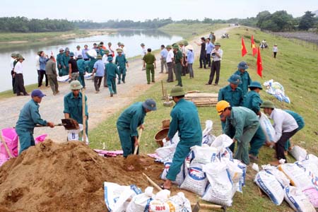 APROMACO THÔNG BÁO VỀ VIỆC TẬP TRUNG ỨNG PHÓ VỚI LŨ LỚN TRÊN CÁC SÔNG VÀ KHẢ NĂNG NGẬP LỤT TẠI CƠ SỞ HOẠT ĐỘNG SẢN XUẤT, KINH DOANH