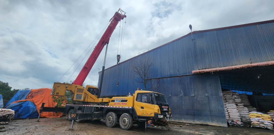 CÔNG TY TNHH SX-TM TỔNG HỢP ĐẠI LỘC KHẨN TRƯƠNG KHẮC PHỤC HẬU QUẢ BÃO SỐ 10 – BUALOI