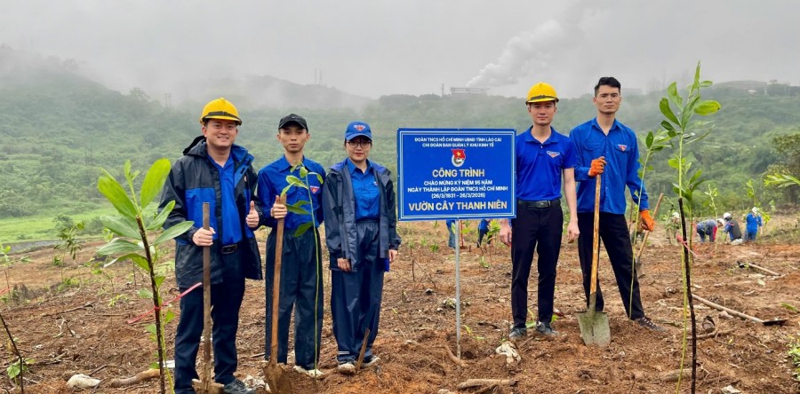 TUỔI TRẺ CÔNG TY TNHH MTV SUPE LÂN APROMACO LÀO CAI RA QUÂN CHÀO MỪNG THÁNG THANH NIÊN NĂM 2026