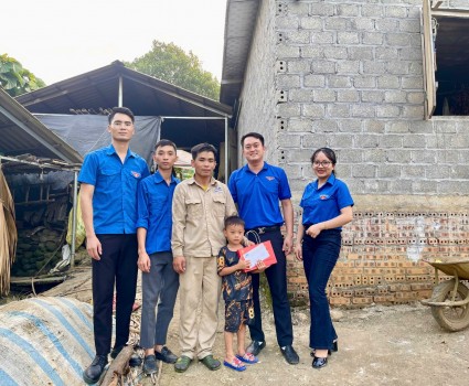 TRAO GỬI YÊU THƯƠNG – ĐÓN TRUNG THU ẤM ÁP CÙNG CON EM CBCNV SUPE LÂN APROMACO LÀO CAI